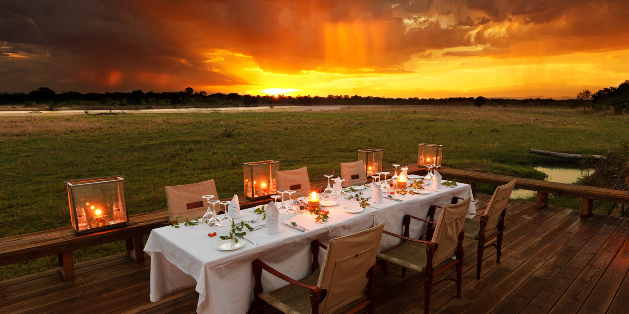 Dining, Zungulila, South Luangwa NP, Zambia