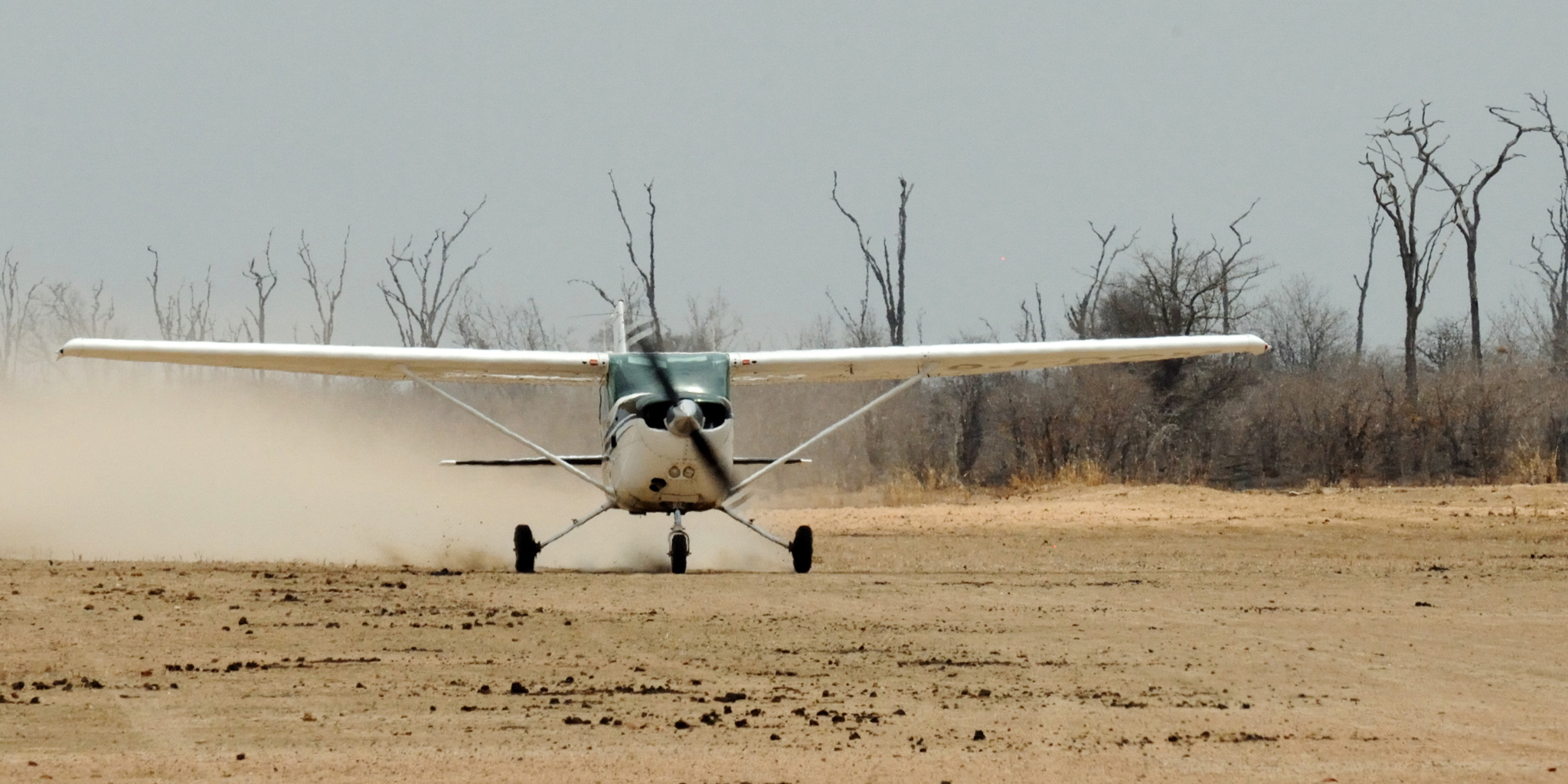 flying safaris, north luangwa national park, zambia