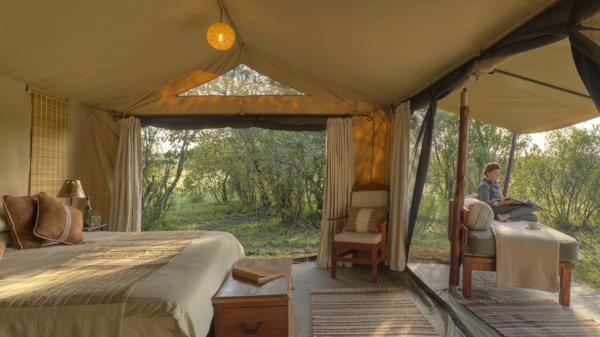 Encounter Mara guest room interior Stevie Mann 3 MR