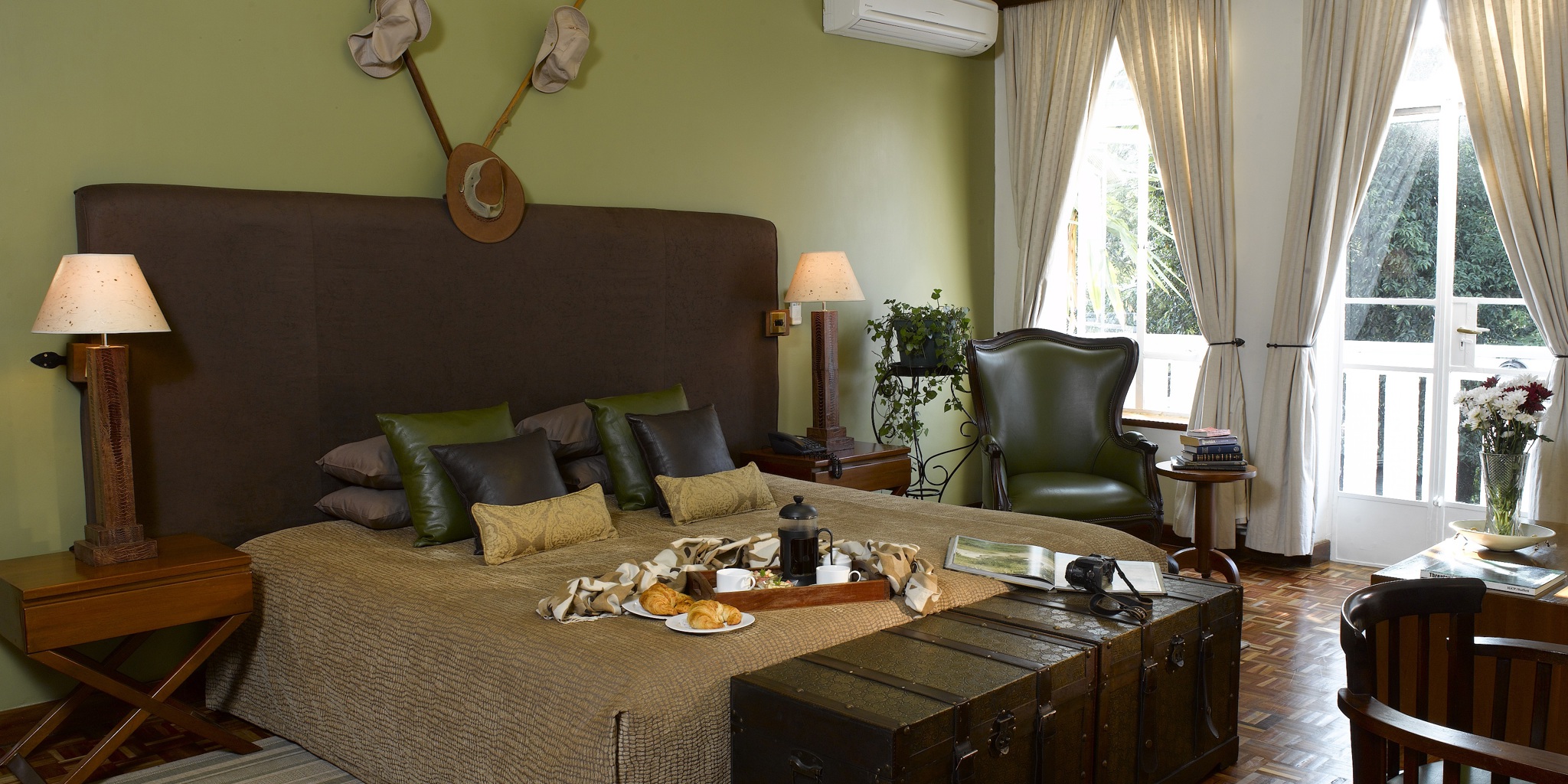 House of Waine Safari