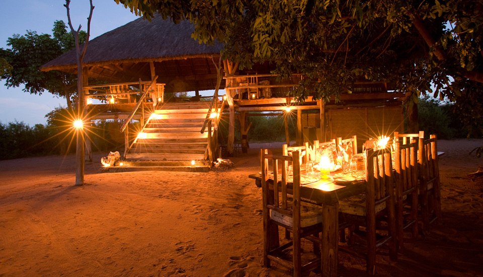 RhinoSafariCamp=MB001