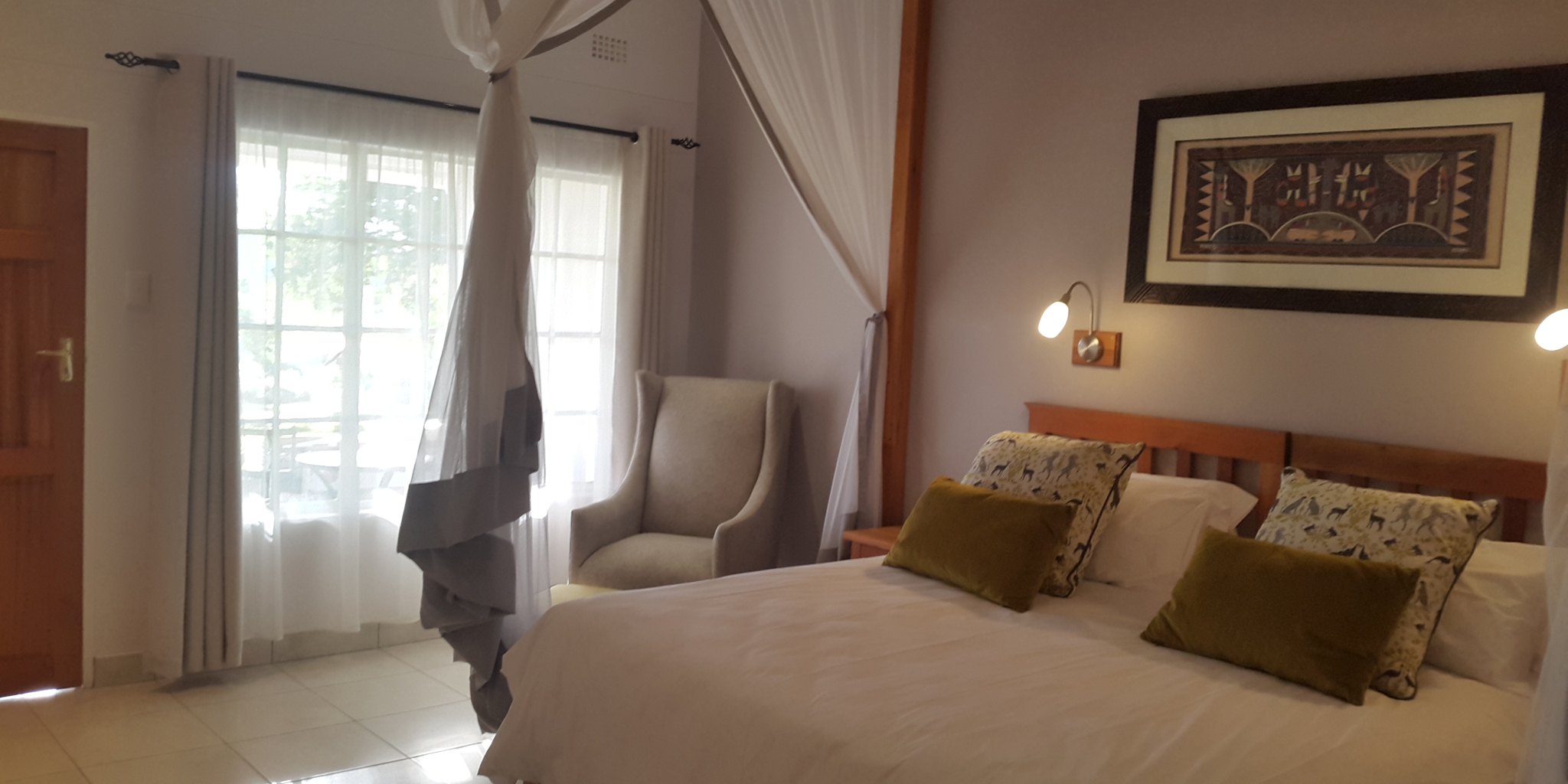 Pool view room (2)