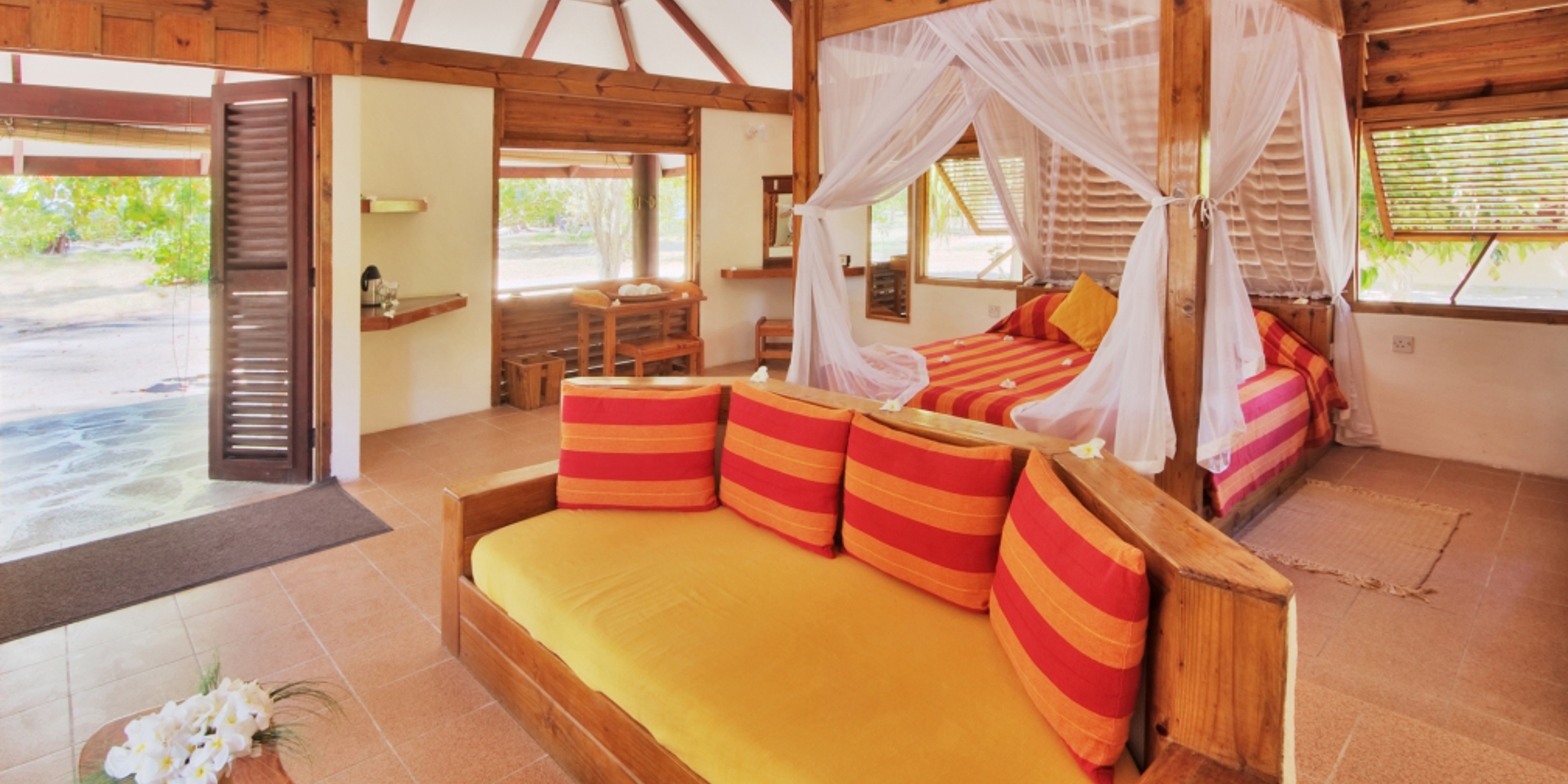 Chalet Interior.ii   Bird Island