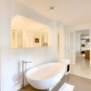 LBM Honeymoon Suite Bathroom 01
