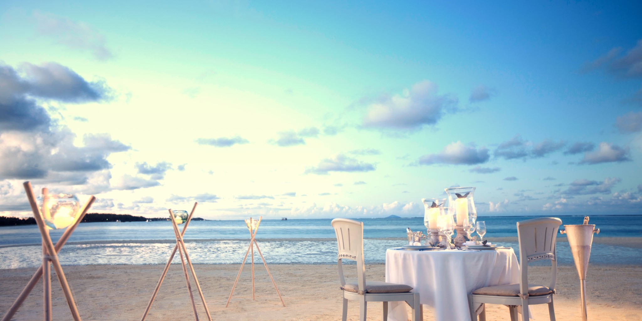 private beach dining, mauritius, africa safari destination