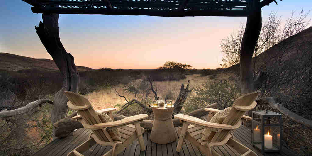 viewing deck, tswalu kalahari, south africa safaris