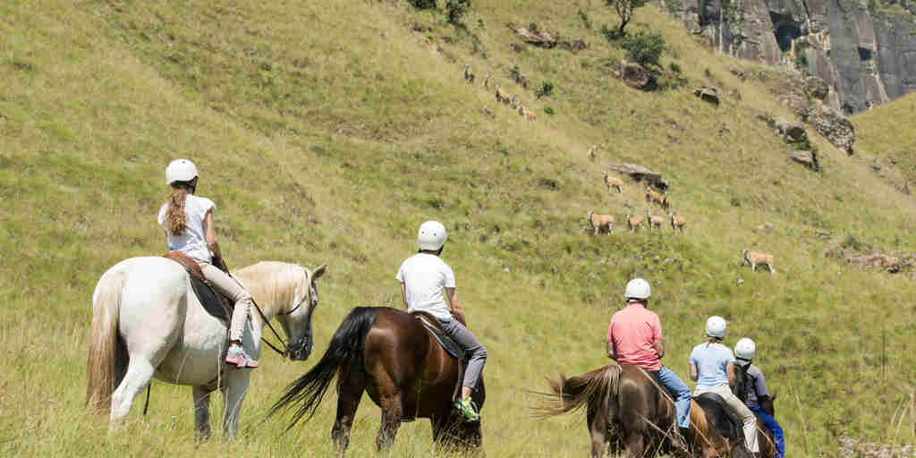 horse riding safaris, drakensberg mountains, south africa 