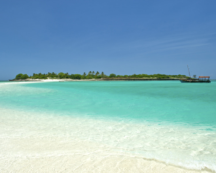 island stop, quirimbas beach, mozambique safari holidays