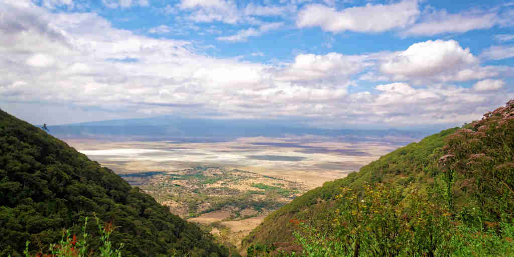 Ngorongoro Crater rim views, Tanzania safari vacations