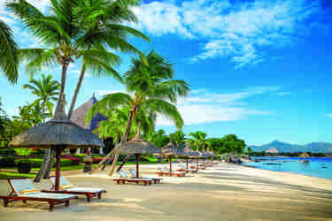 sun loungers, oberio beach, north coast mauritius safaris