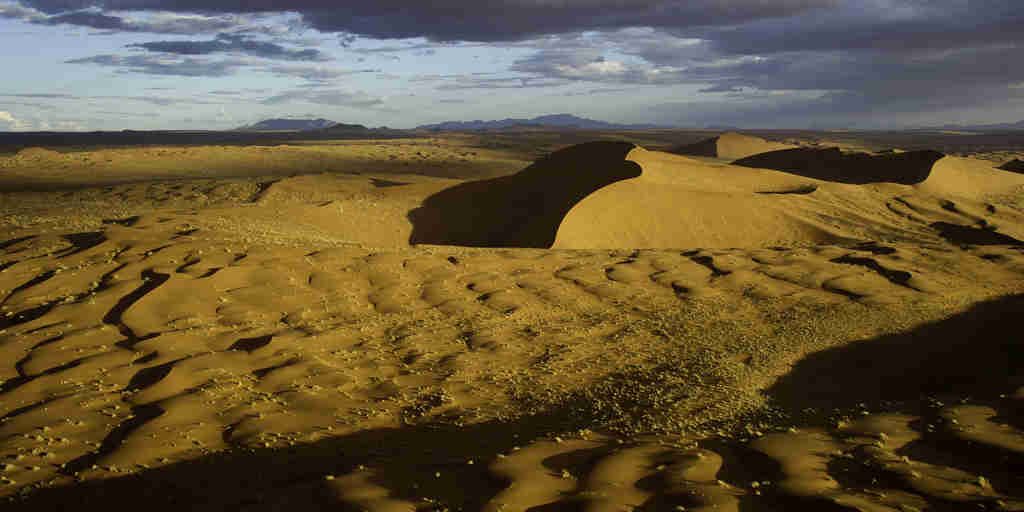 sossusvlei sand, namibia safaris, africa vacations
