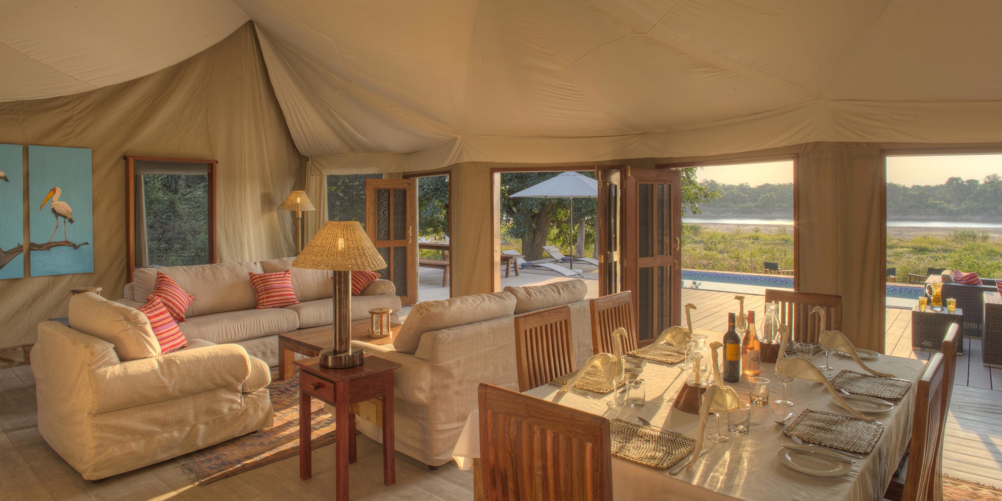 Croc Nest living & dining 