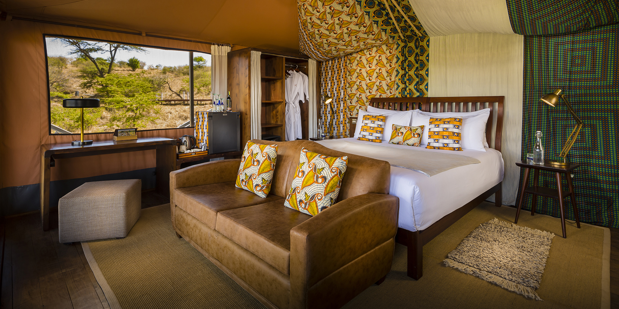https://yellowzebrasafaris.com/media/24124/mahali-mzuri-tent-3.jpg?format=jpg&height=1024&rxy=0.5183333333333333%2C0.71&v=1da5e1527317dd0&width=2048