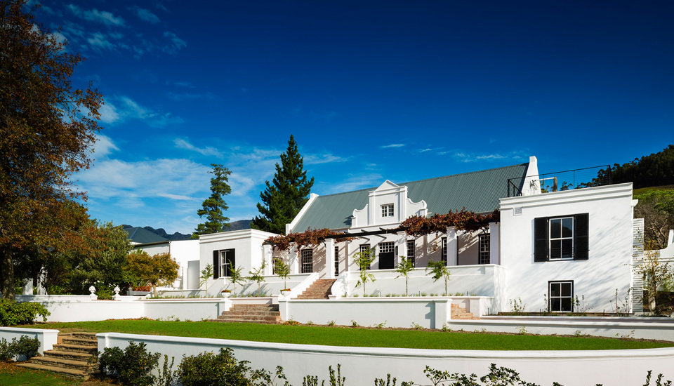 manor house exterior 1