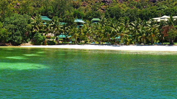 Beach hotel panoramic2