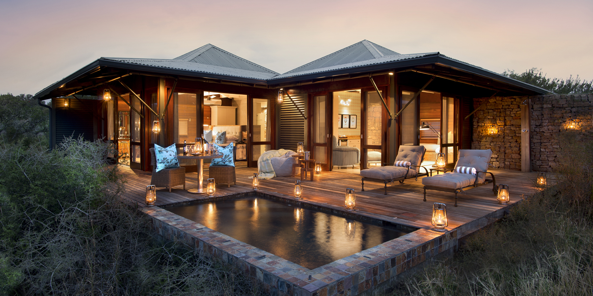 https://yellowzebrasafaris.com/media/2523/kwandwe-ecca-lodge-suite-exterior-eve.jpg?format=jpg&height=1024&rxy=0.5%2C0.5359801488833746&v=1da5e136d8f0510&width=2048