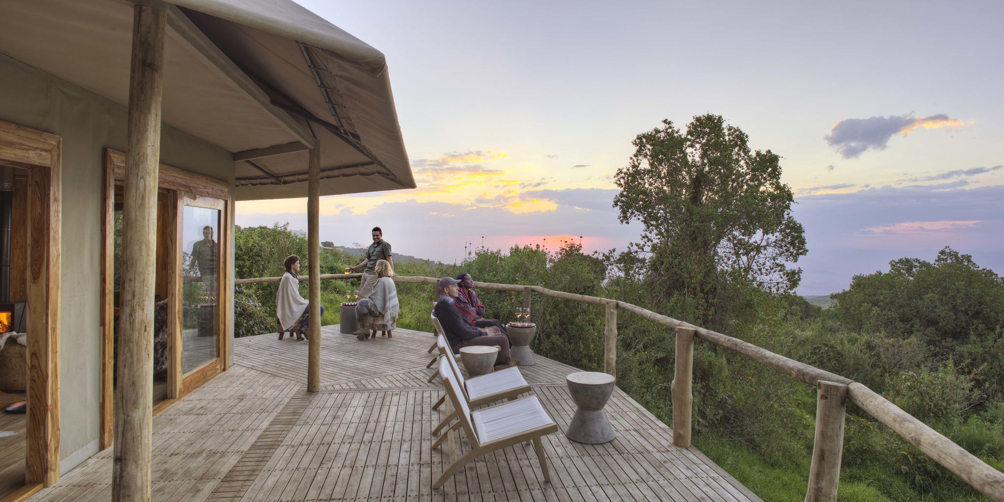 The Highlands whisky bar sundowners