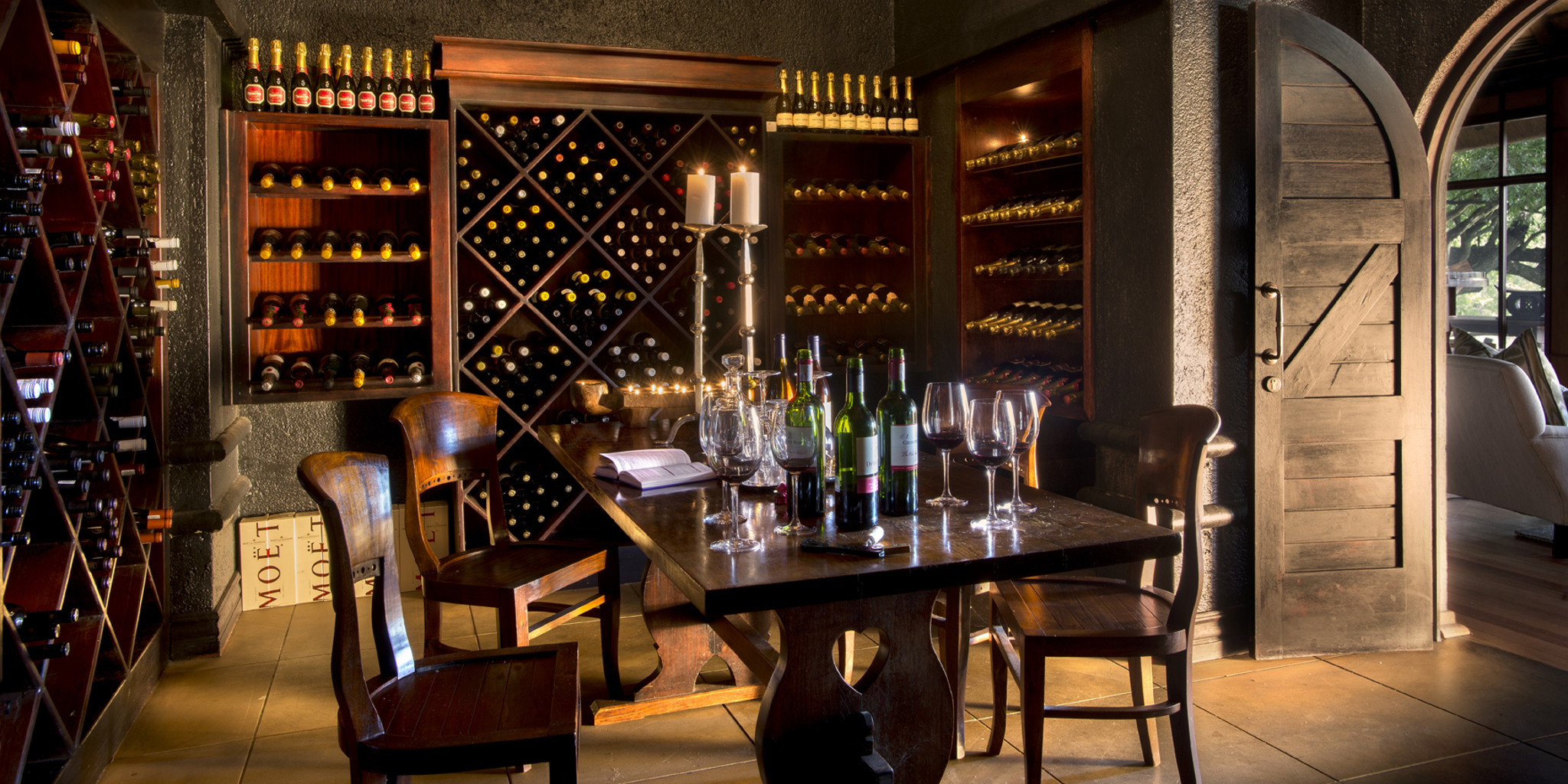 narinalodgewinecellar 030259