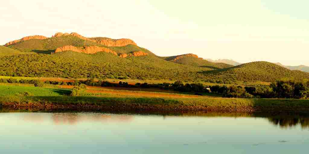 view of oudtshoorn, south africa safari holidays