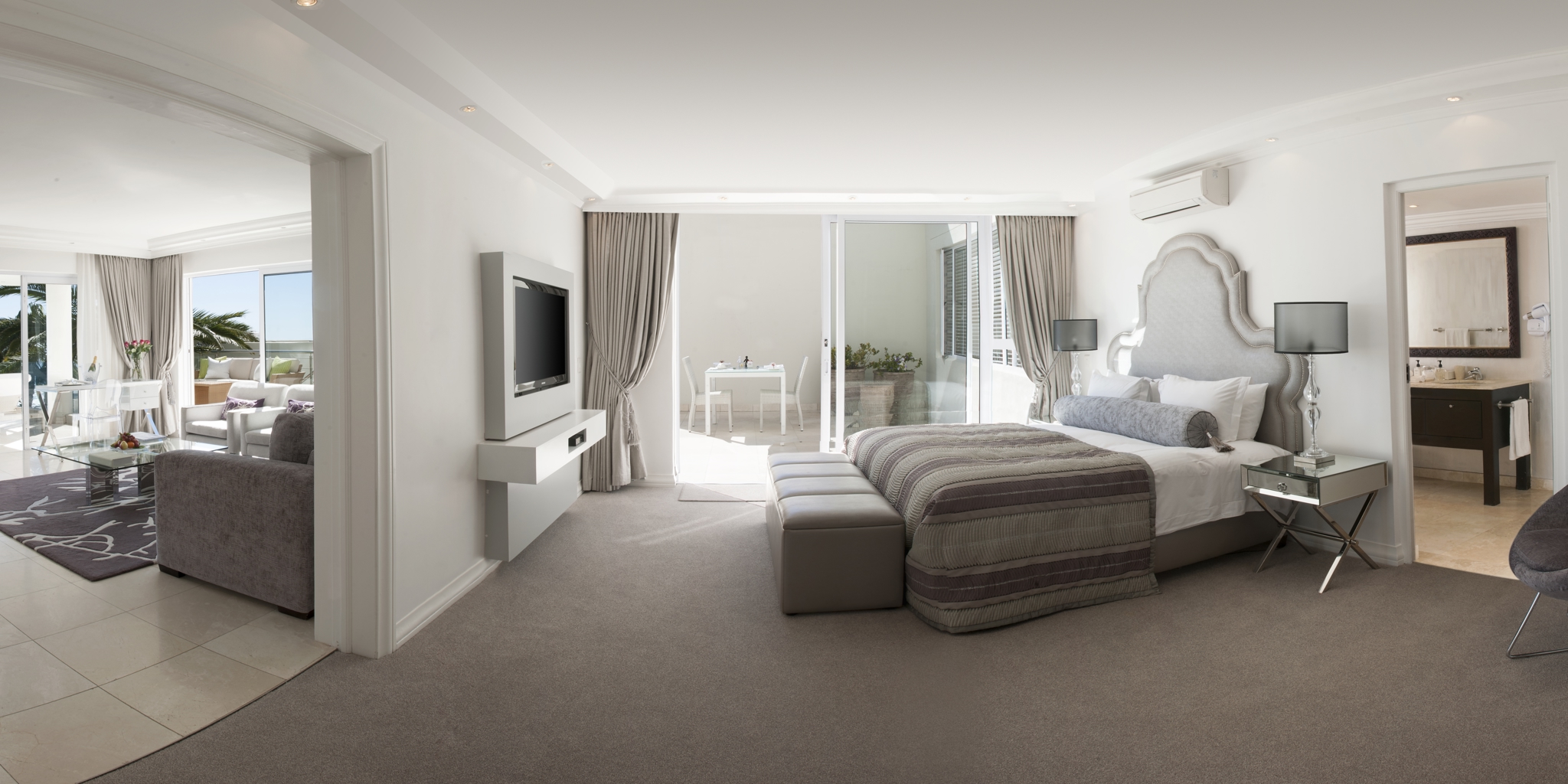 Superior suite room 18