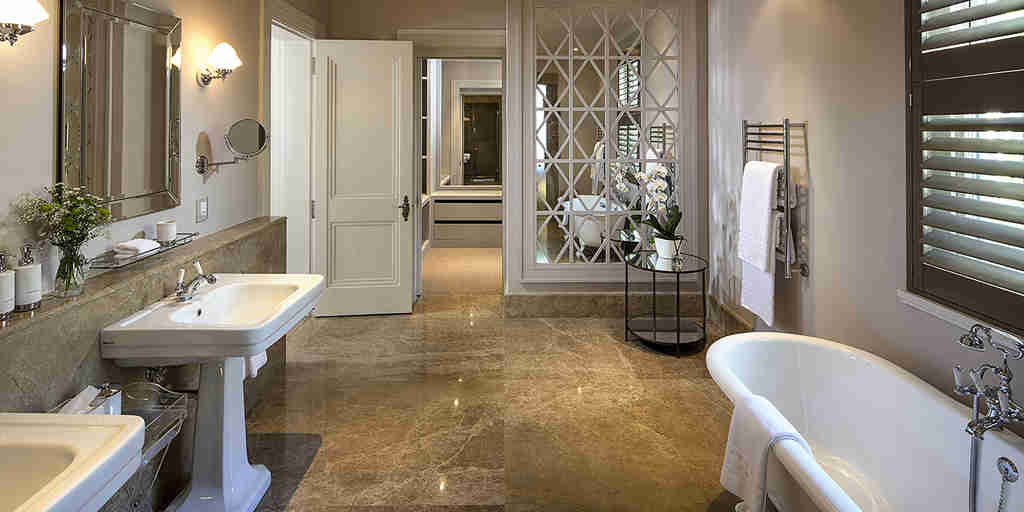 Leeu Estates   Manor House   Executive Suite   Bathroom (1)