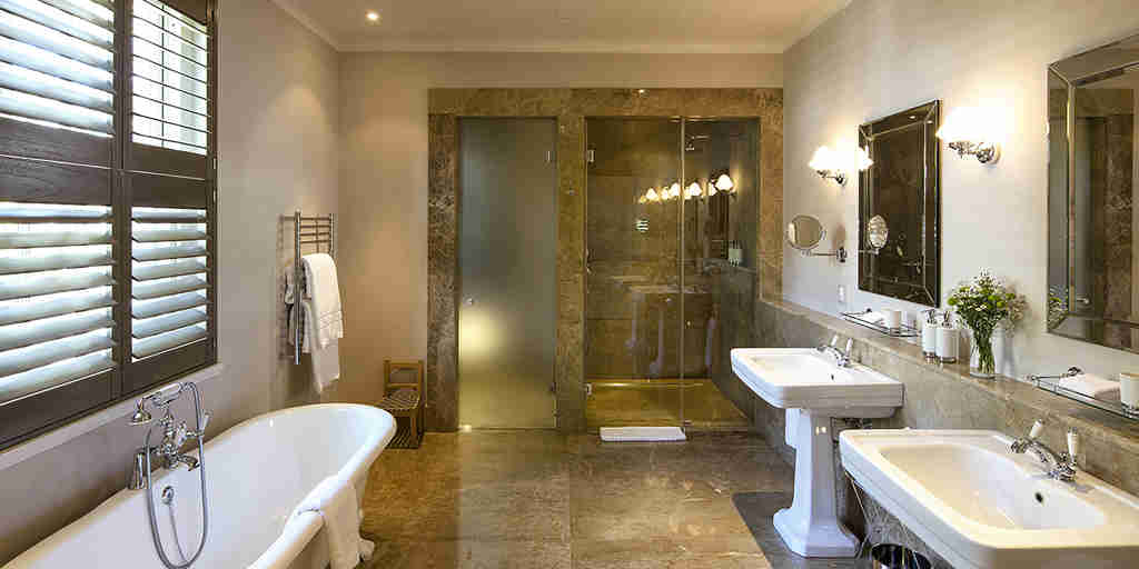 Leeu Estates   Manor House   Executive Suite   Bathroom (2)