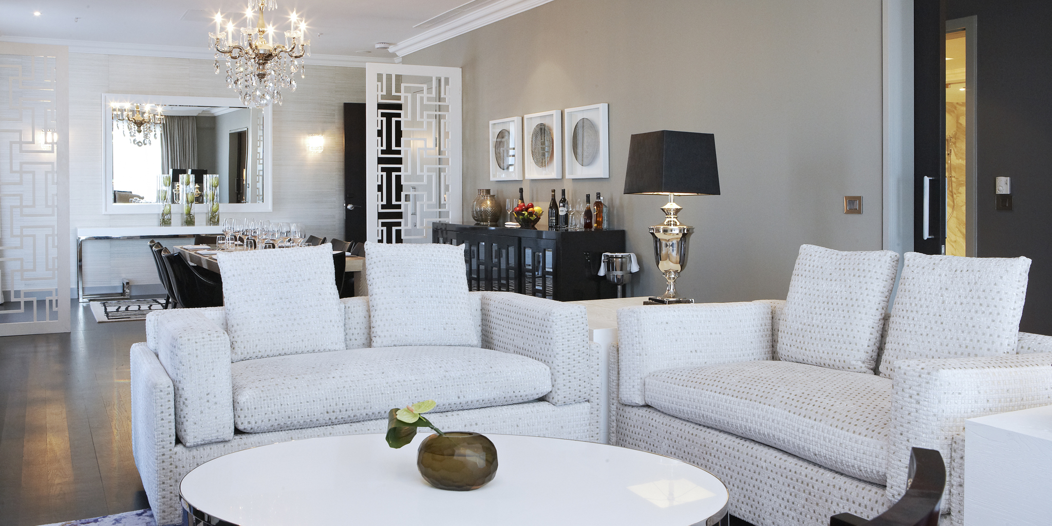 1304 Presidential Suite Lounge