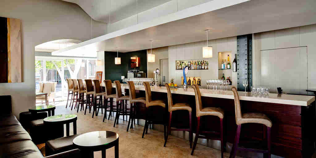 OYO Restaurant Cocktail Bar