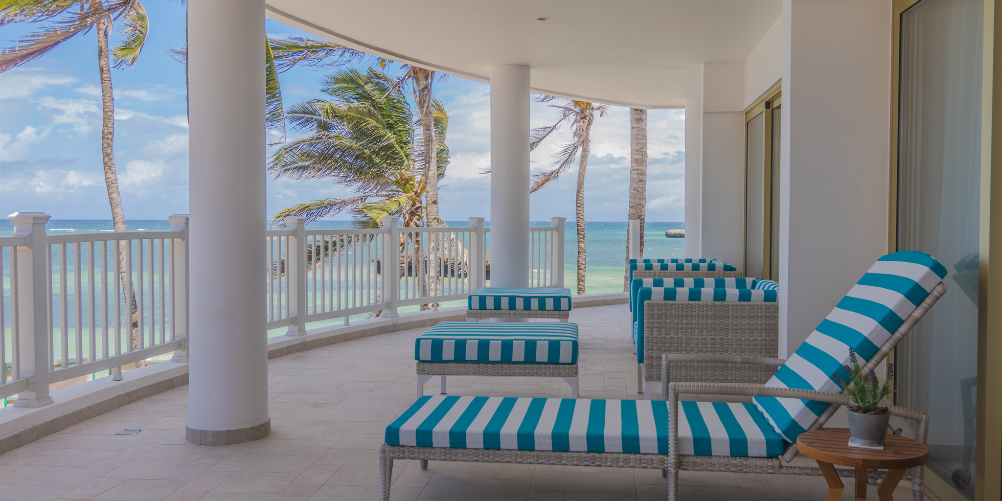 Hemingways apartment balcony