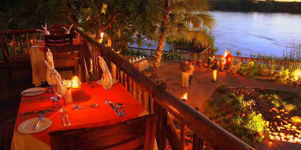David Livingstone Safari Lodge & Spa   Dinner