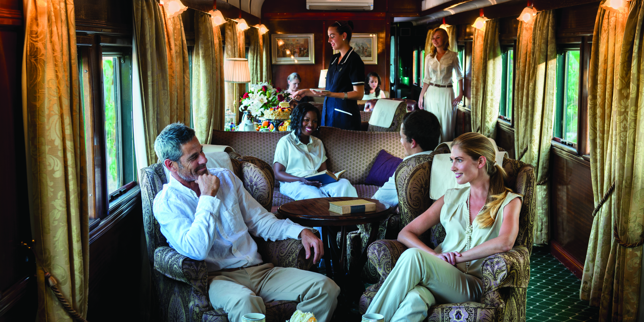 RVR LoungePeople1b HRes