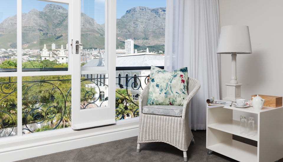 CTH Room Mountain Facing 06