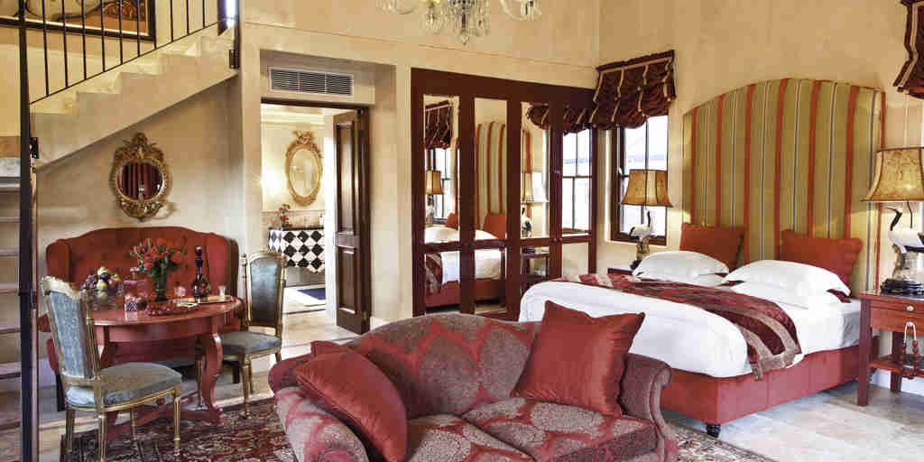 The Royal Portfolio la Residence Villa Suite 2 Lounge 