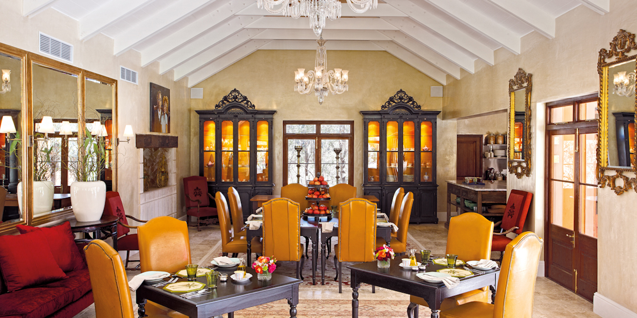 The Royal Portfolio la Residence Vineyard Suite Terrace Room