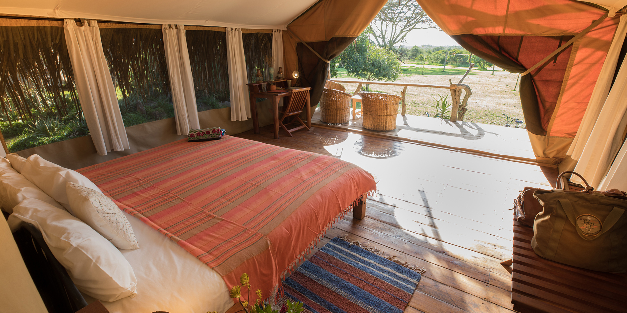 safari lodge room