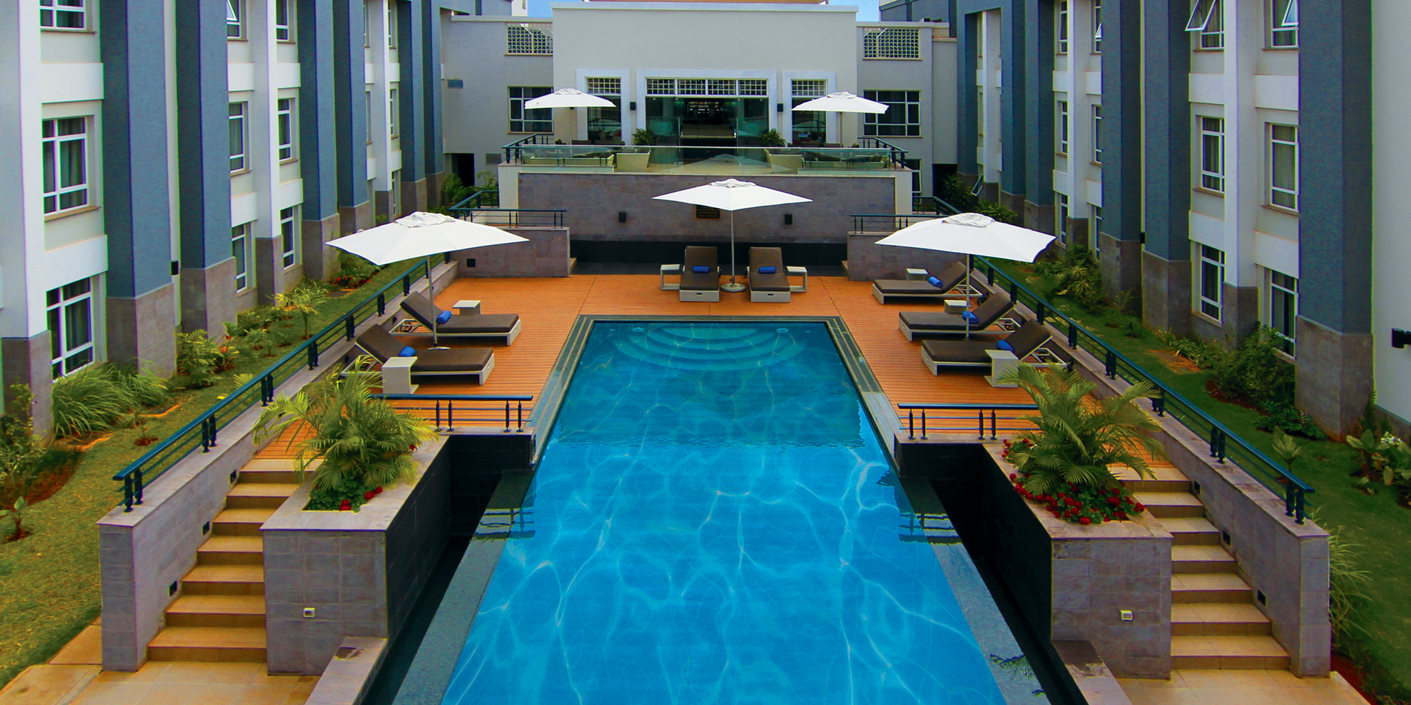Hotel Swimming Pool