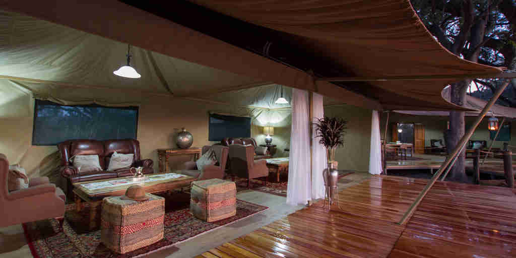 Lodge lounge area