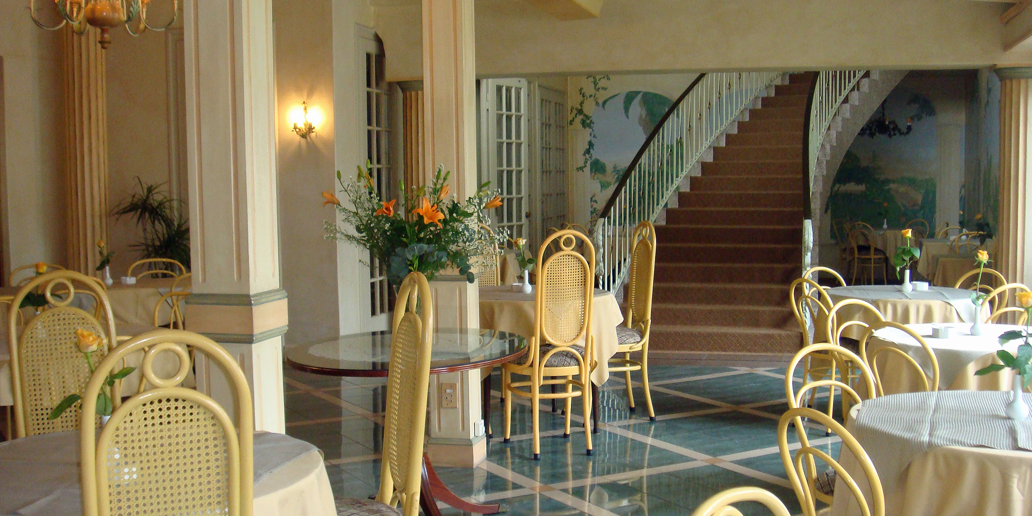 Hotel dining