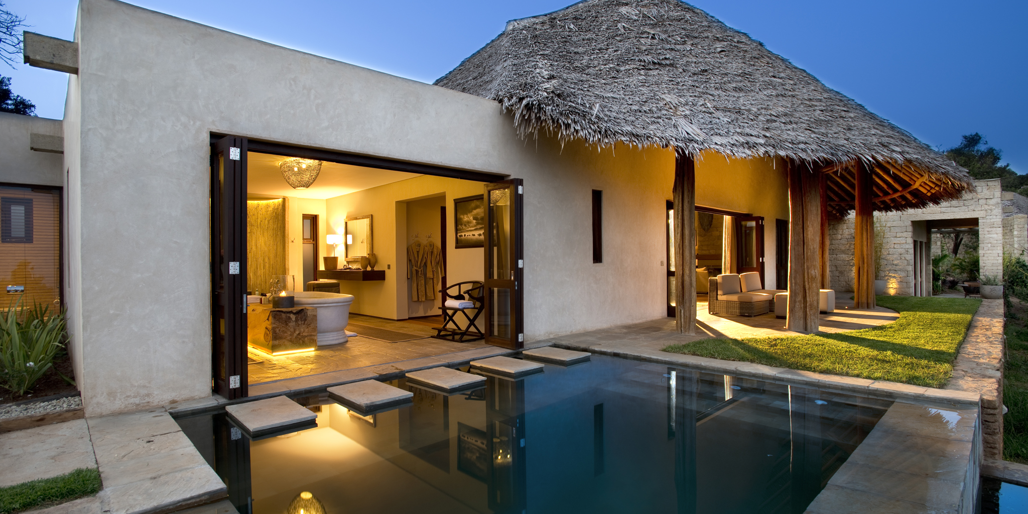 Pool bedroom kenya