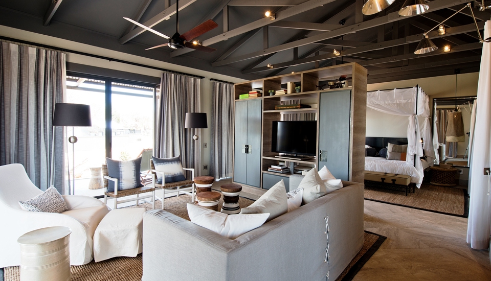 River Suite Lounge