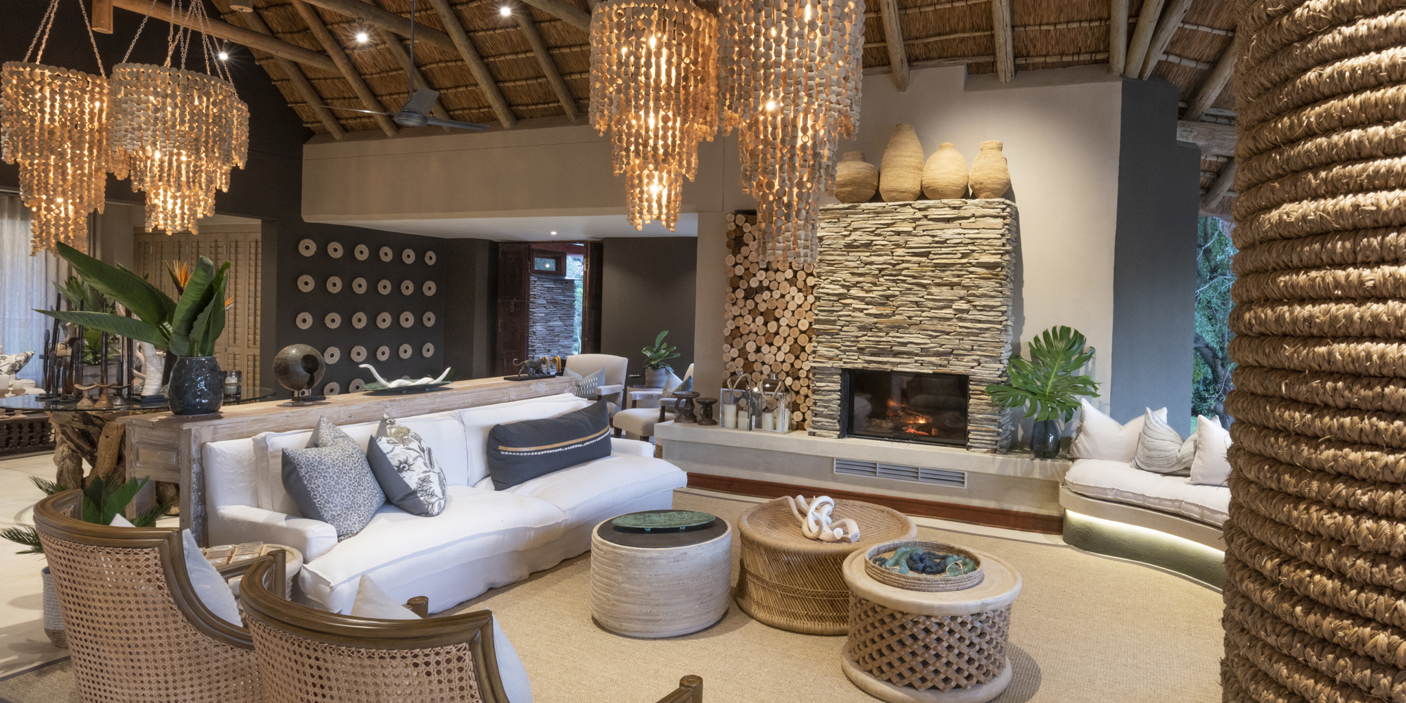 Luxury main area safari lodge