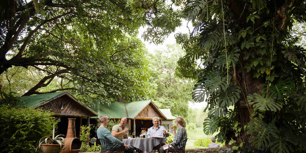 Meru Game Lodge outdoor dining