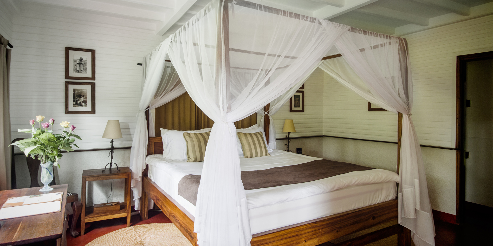 Meru Lodge bedroom