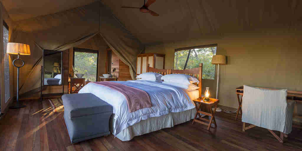 Double bed safari tent suite