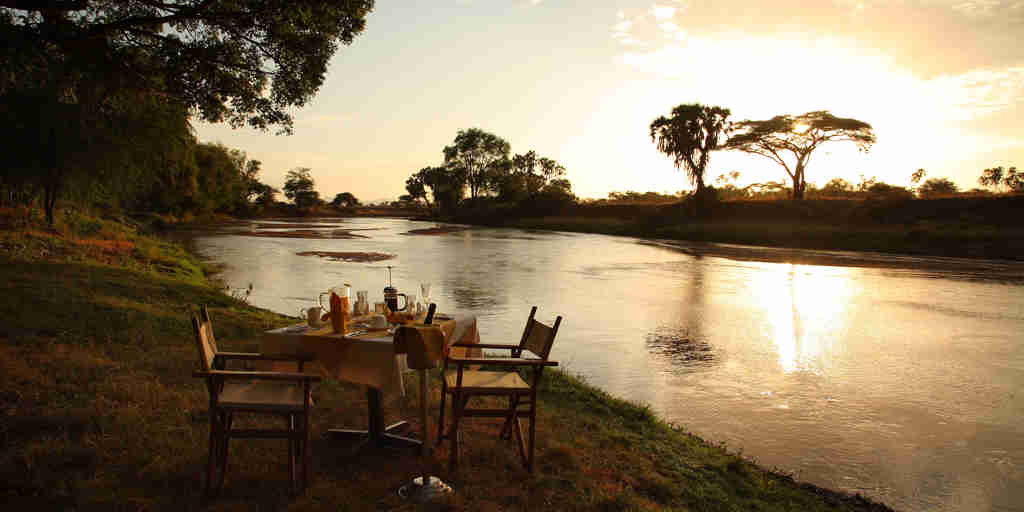 River dinner safari kenya