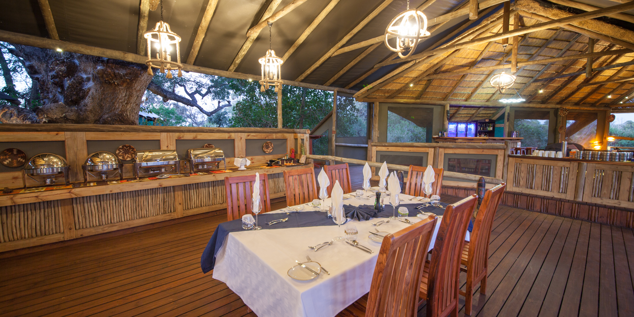 Rra Dinare Lodge dining