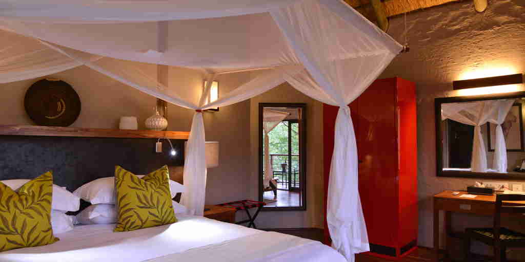 Vic Falls safari suites bedroom