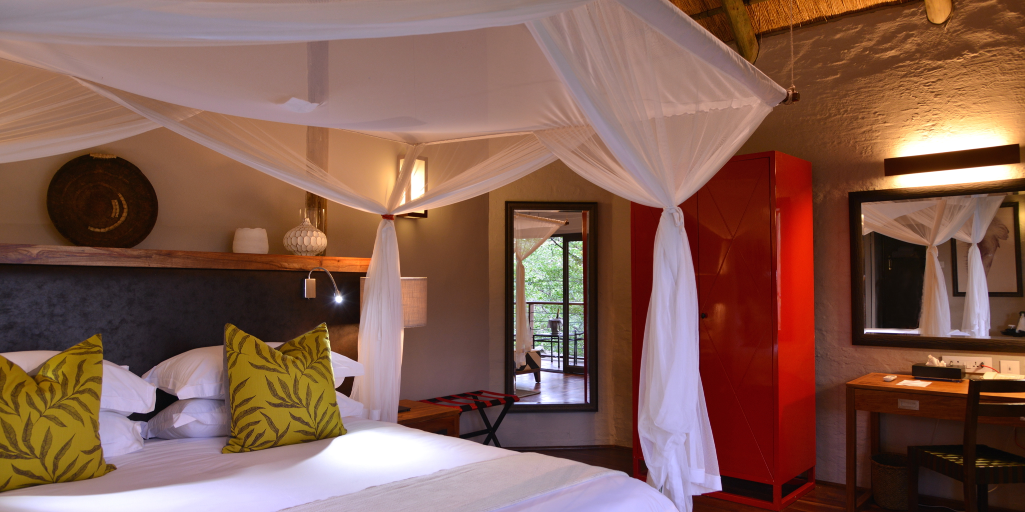 safari suite room