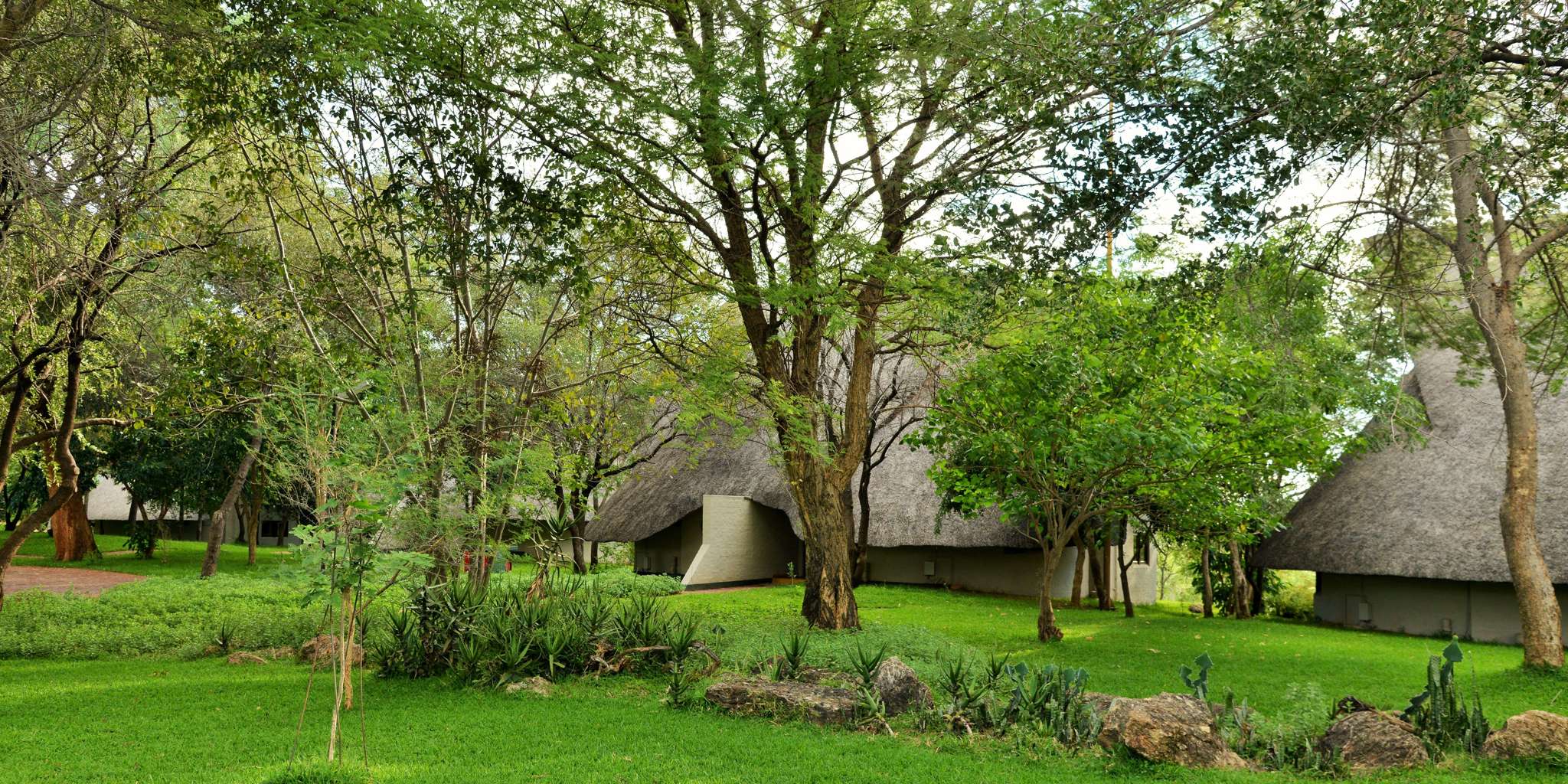 Victoria Falls Safari Suites
