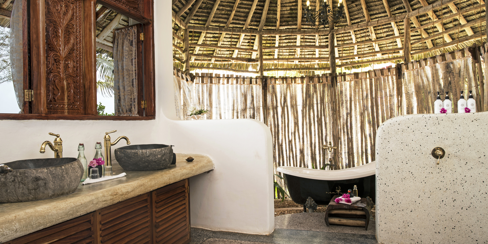 Asili House bath